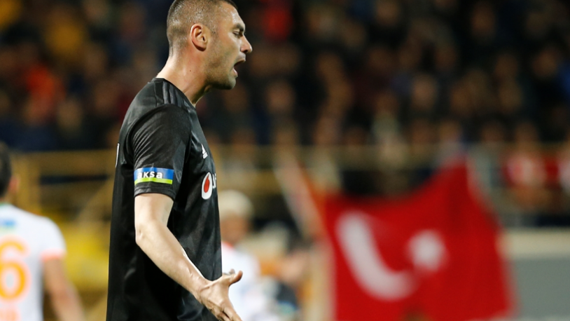 Beşiktaş, deplasmanda Alanyaspor’u 2 – 1 mağlup etti