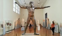 Antik Yunan heykellerinin penisleri neden küçük?