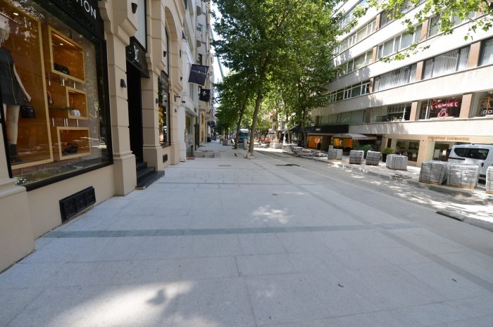 ABDİ İPEKÇi CADDESİ YENİLEŞTİRME ÇALIŞMALARININ İLK ETABI