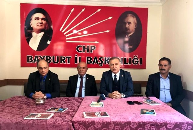 CHP Millet Vekili Gökan Zeybek Bayburt’ta