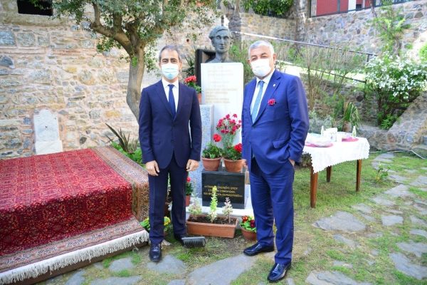 “ŞEHİR”İN BÜYÜK ŞAİRİ KAVAFİS SARIYER’DE ANILDI