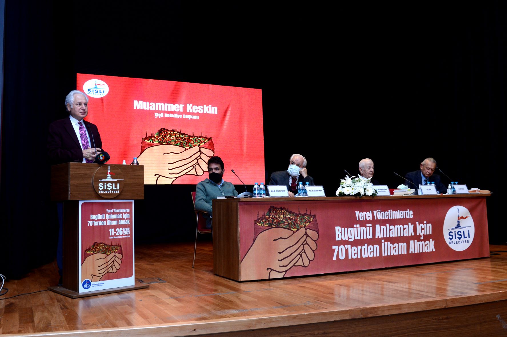 TOPLUMCU BELEDİYECİLİĞİN ÖNDERİ EFSANE BAŞKANLAR ANILDI