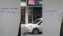 CHP İzmir il binasına çirkin saldırı