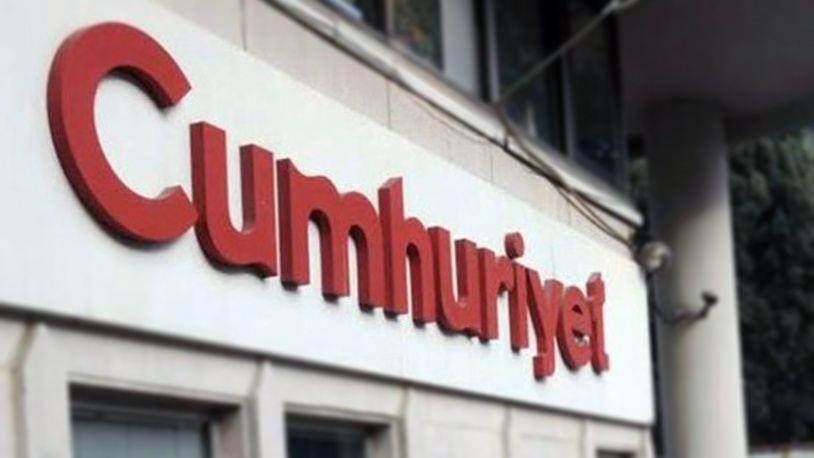 Cumhuriyet gazetesinden iki gazeteci ayrıldı