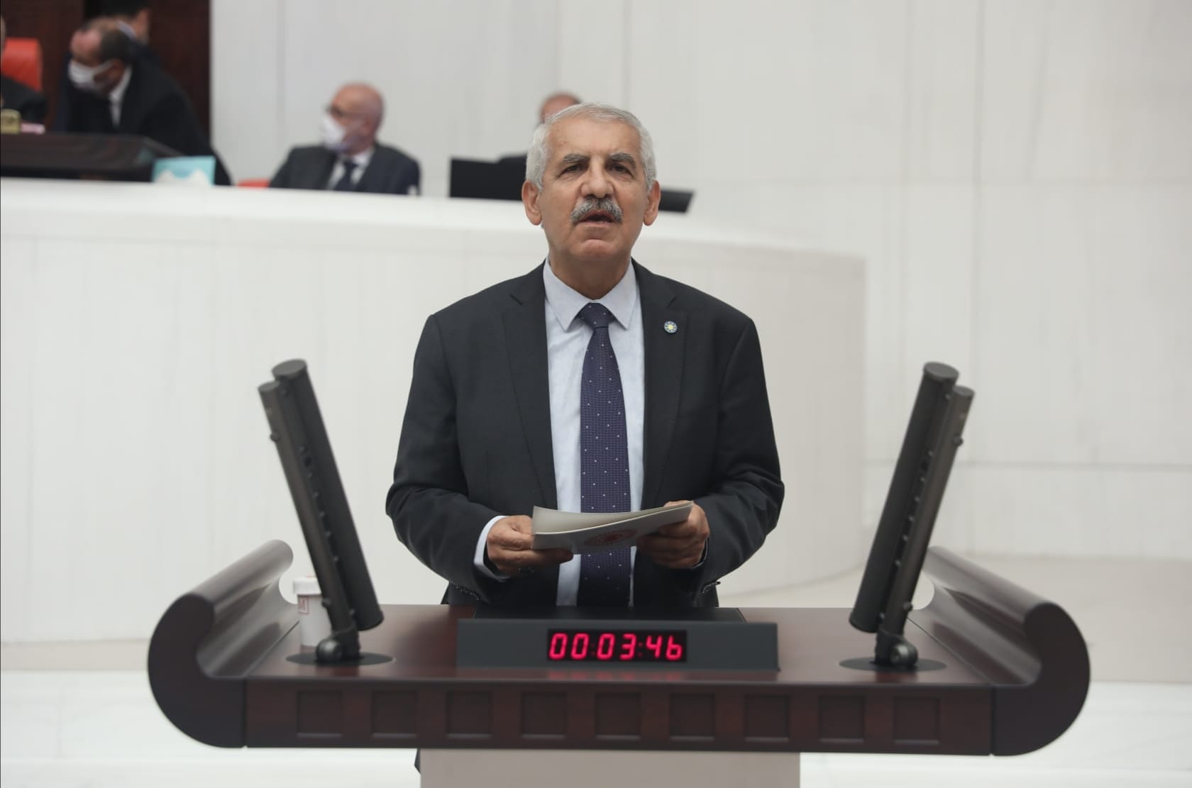 KAR ÜZERİNDEN SİYASİ HALKI MAĞDUR ETTİ