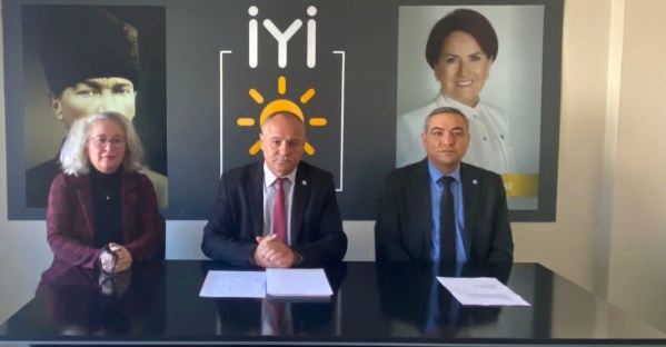 DEMİR: MUHTARLARIMIZ ALDATILDI MI?