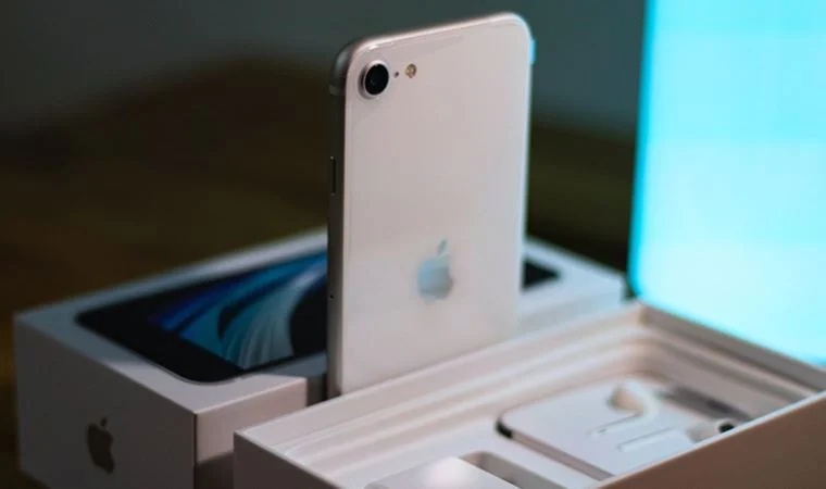 Ucuz iPhone SE 2022’nin fiyatı sızdırıldı