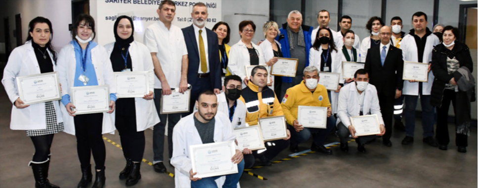 ŞÜKRÜ GENÇ’TEN TIP BAYRAMI KUTLAMASI