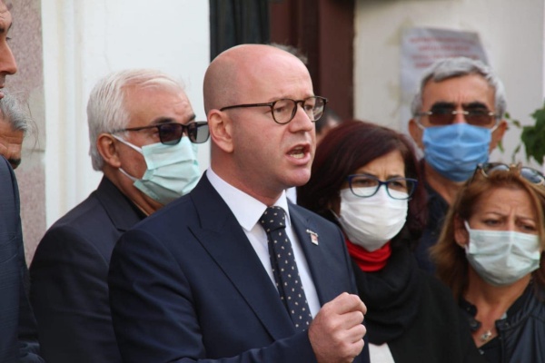 BİR CUMHURBAŞKANI BÖYLE AĞIR İFADELER KULLANMAKTAN KAÇINMALIDIR