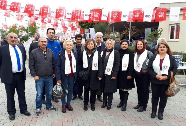 Bizi yönetenler sayesinde arabamızdaki akaryakıt her gün değerleniyor