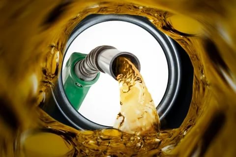 Benzin ve motorinde gerileme başladı