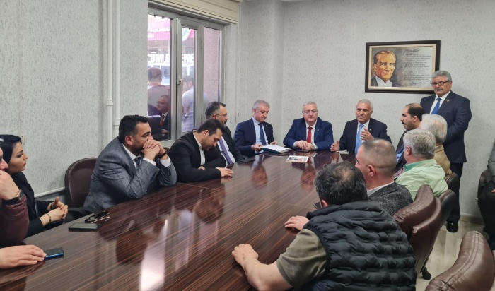 Cumhur İttifakı Meclis Üyelerinden CHP’li Üyelere Fiili Saldırı