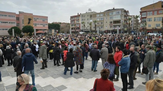 CHP’li başkan yardımcısının görevden alınmasına tepki