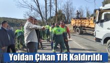 Yoldan Çıkan TIR Kaldırıldı