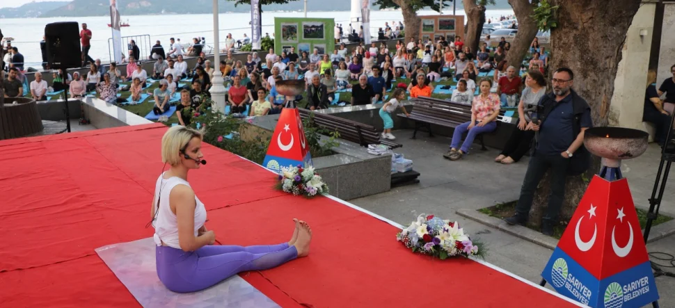 YOGA TUTKUNLARI KİREÇBURNU’NDA BULUŞTU