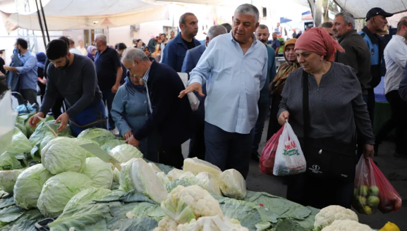 Başkan Genç. Pazarcı esnafını ziyaret etti