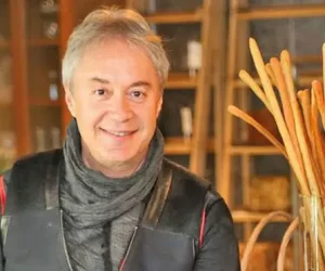 Metin Uca hayatını kaybetti