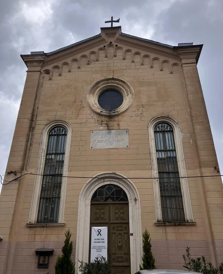 Büyükdere’deki Santa Maria Kilisesi’ne silahlı saldırı