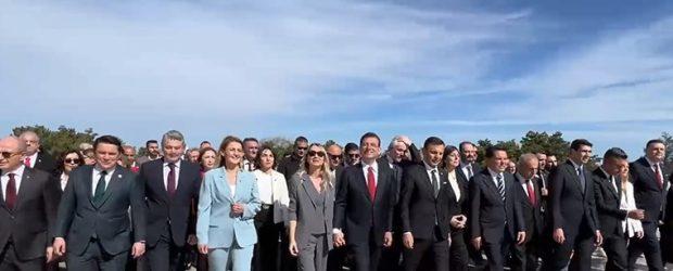 Ekrem İmamoğlu 26 ilçe belediye başkanı ile Anıtkabir’de
