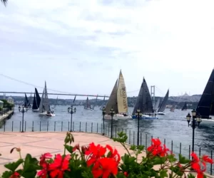 Boğaz’da 19 Mayıs coşkusu: İDO Sailing Cup’ta yelkenliler yarıştı
