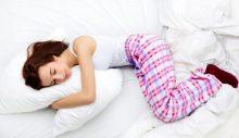 Yanlış uyku pozisyonları omurgayı nasıl etkiliyor?