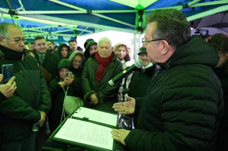 NAZIM HİKMET 123. YAŞINDA SARIYER’DE ANILDI