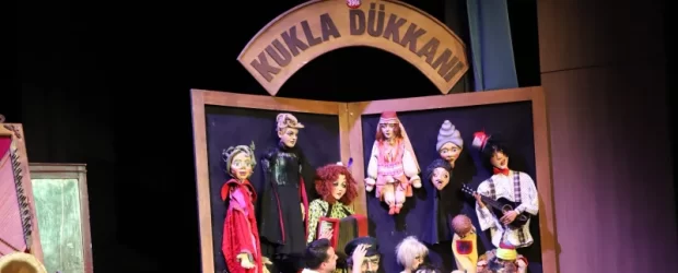“MAVİYDİ BİSİKLETİM” SARIYERLİ TİYATROSEVERLERLE BULUŞTU