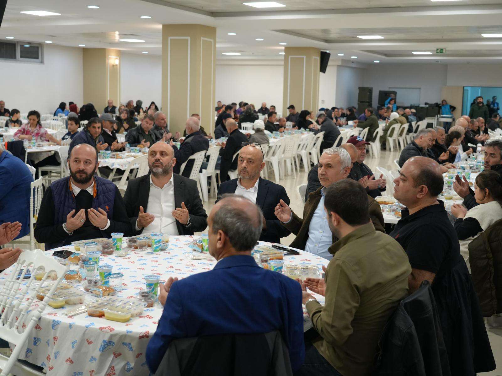 BAŞKAN AKSU. GİRESUN VE GÜMÜŞHANELİ KOMŞULARIYLA İFTARDA BULUŞTU