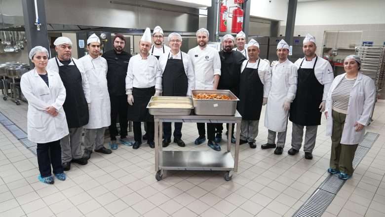 BAŞKAN AKSU, MASTERCHEF ŞAMPİYONLARI İLE İFTAR YEMEĞİ HAZIRLADI